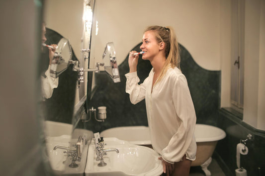 De nadelen van fluoride in tandpasta en gezonde alternatieven